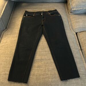 Tahari mid rise cropped jeans.
